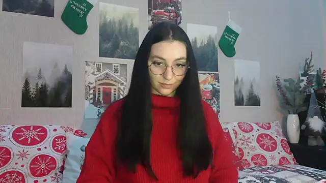 Snapshot of Fluffy_Tiffy chatting on December 19, 2:01 am Fluffy Tiffy online show from December 19, 2:01 am