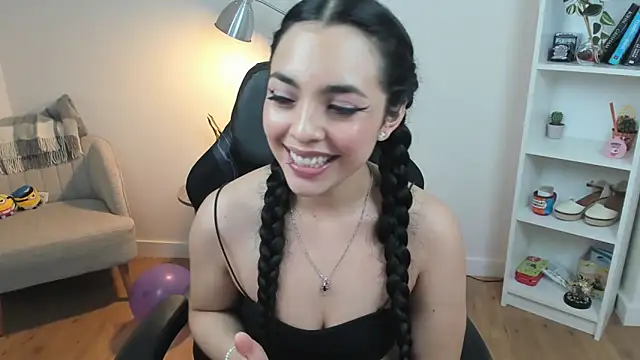  BellaEvans  online show from February 17, 11:44 am