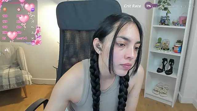  BellaEvans  online show from May 8, 4:51 am