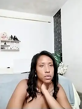 LadyEbonyX online show from January 8, 1:32 am