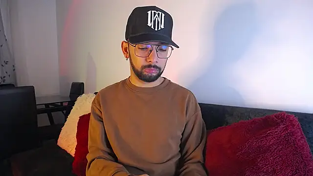  PauloDaSilva  online show from April 15, 2:46 pm