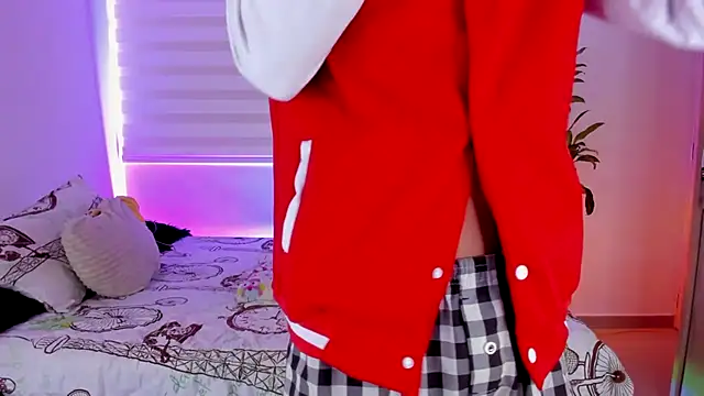 aldrinwhite online show from October 5, 6:17 pm