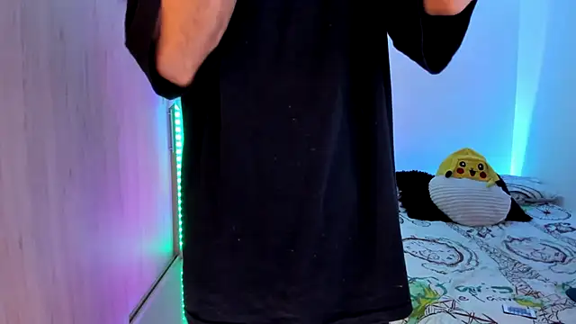 aldrinwhite online show from January 17, 4:33 pm