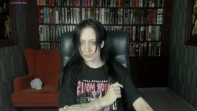 Snapshot of Medusa__Gorgona chatting on October 23, 1:43 pm Medusa Gorgona online show from October 23, 1:43 pm