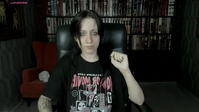 Snapshot of Medusa__Gorgona chatting on October 25, 5:51 pm Medusa Gorgona online show from October 25, 5:51 pm