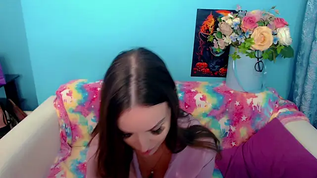 Snapshot of LindaaLu chatting on March 13, 7:42 am LindaaLu online show from March 13, 7:42 am