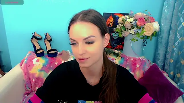 Snapshot of LindaaLu chatting on March 19, 3:52 am LindaaLu online show from March 19, 3:52 am