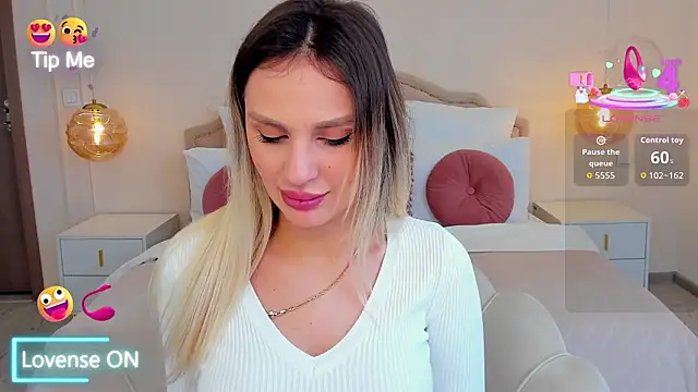 MissLoou online show from March 12, 6:08 am