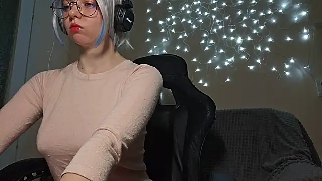 DanaWard online show from December 24, 9:55 pm