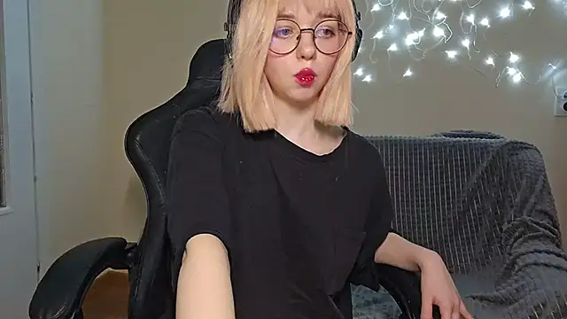 DanaWard online show from January 27, 1:05 am