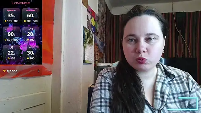 Cora Maro online show from May 2, 11:43 pm