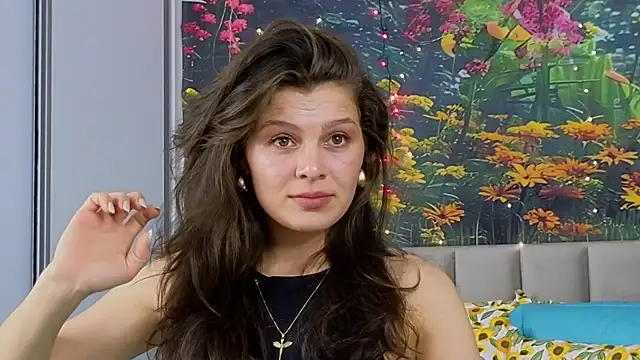 Snapshot of MadameDeFeu chatting on February 17, 12:38 pm MadameDeFeu online show from February 17, 12:38 pm