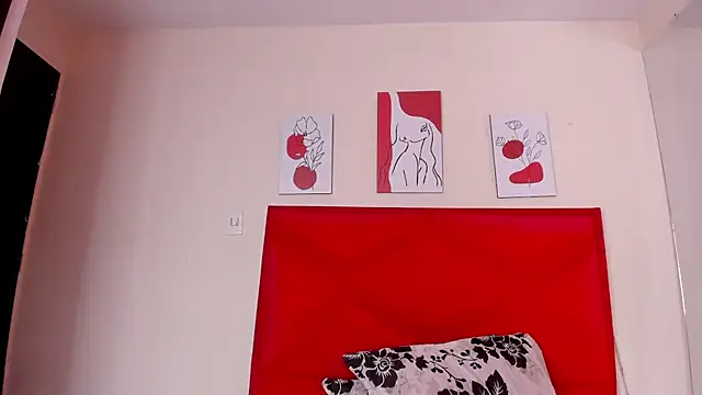 DakotaHoland online show from February 12, 6:58 pm