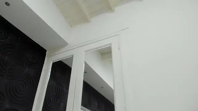 AbigailWilliams  online show from November 5, 11:10 am