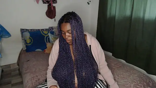Snapshot of lyssyhorny chatting on March 18, 11:20 pm lyssyhorny online show from March 18, 11:20 pm