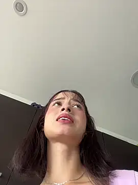 Snapshot of salome-brown chatting on February 10, 5:41 pm salome-brown online show from February 10, 5:41 pm