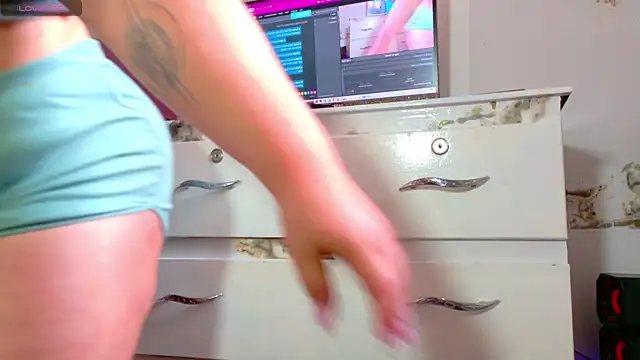 Gaby Vegaa online show from October 20, 10:10 pm