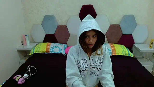 Snapshot of charlotte_0309 chatting on March 6, 4:08 am charlotte 0309 online show from March 6, 4:08 am