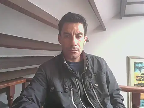elkike1980 online show from April 30, 2:12 pm