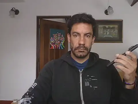 elkike1980 online show from May 14, 12:01 pm