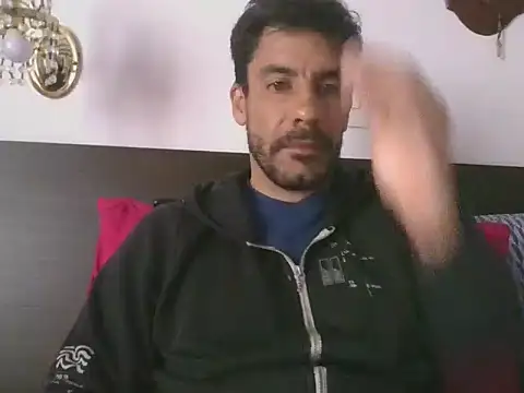 elkike1980 online show from May 15, 12:34 pm