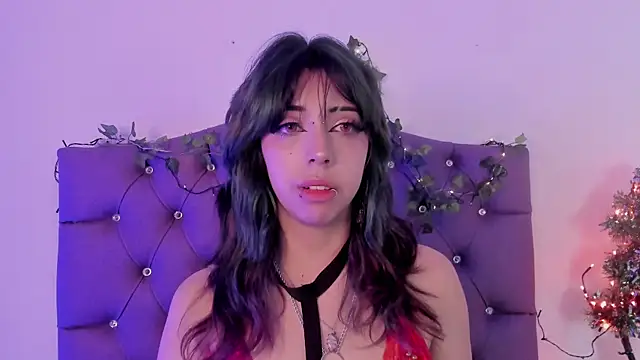 Nyx nayla online show from December 19, 10:21 pm