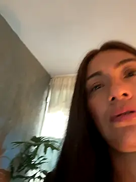 emmily d online show from November 22, 9:36 pm