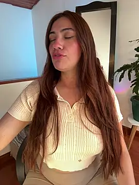 emmily d online show from February 17, 6:58 pm