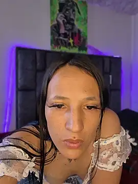Snapshot of Nicole420squirt chatting on June 24, 7:46 pm Nicole420squirt online show from June 24, 7:46 pm