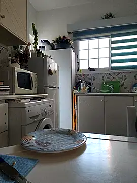 Snapshot of LorenRosse chatting on October 2, 4:19 am LorenRosse online show from October 2, 4:19 am