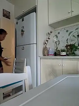 Snapshot of LorenRosse chatting on October 4, 4:43 am LorenRosse online show from October 4, 4:43 am