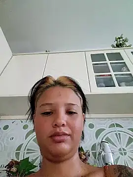 Snapshot of LorenRosse chatting on October 7, 4:31 am LorenRosse online show from October 7, 4:31 am