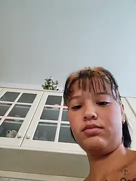 Snapshot of LorenRosse chatting on October 14, 4:46 am LorenRosse online show from October 14, 4:46 am