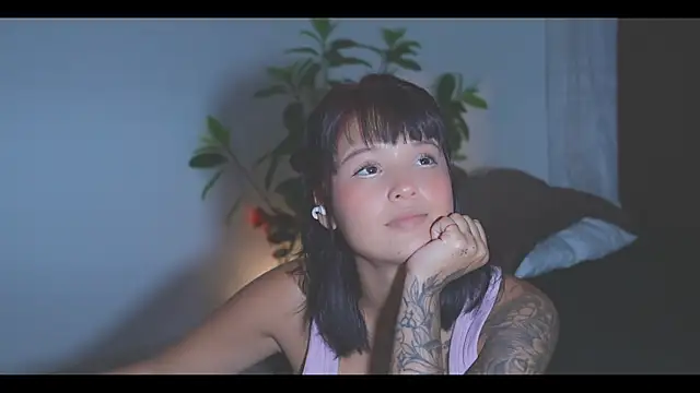 LorenRosse online show from May 14, 11:22 pm
