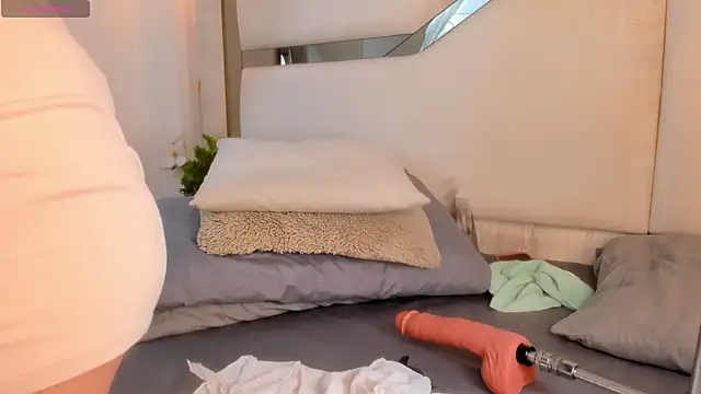 Julieta Jane online show from September 14, 10:42 pm