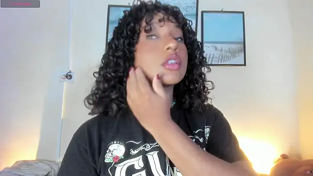 sara sophieee online show from January 13, 7:52 pm