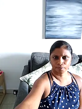 Snapshot of Sensual_indian7 chatting on March 6, 3:24 pm Sensual indian7 online show from March 6, 3:24 pm