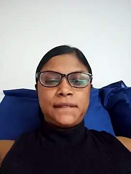 Snapshot of Sensual_indian7 chatting on December 4, 12:25 pm Sensual indian7 online show from December 4, 12:25 pm