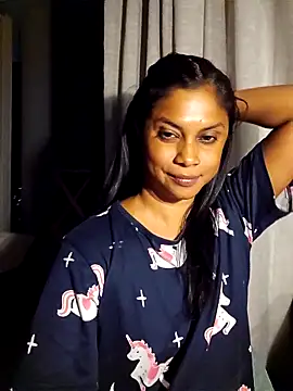 Snapshot of Sensual_indian7 chatting on February 16, 12:29 am Sensual indian7 online show from February 16, 12:29 am