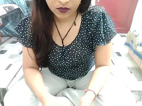 aarushi sharmaa online show from February 22, 3:01 am