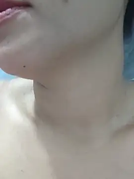 girldam95 online show from December 16, 7:35 am