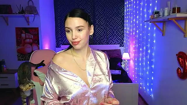 AliceSpark online show from February 4, 8:17 pm