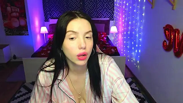 AliceSpark online show from March 8, 8:35 pm