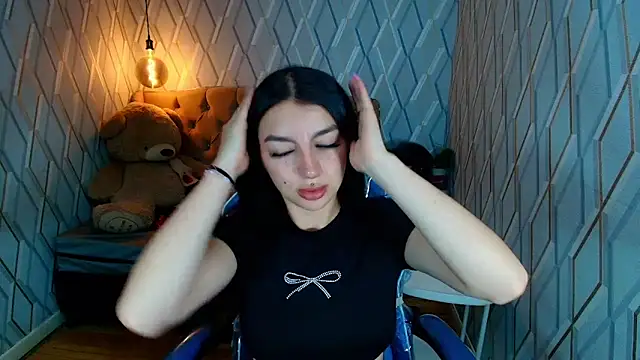 Angelchristix online show from May 15, 12:45 pm