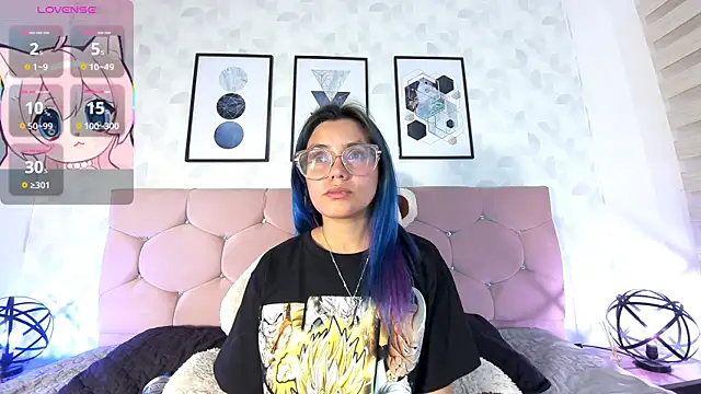 Snapshot of yukki_kuran chatting on March 9, 2:18 am yukki kuran online show from March 9, 2:18 am