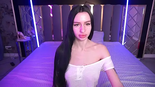 Snapshot of Snow_WhiteeeX chatting on March 7, 6:32 am Snow WhiteeeX online show from March 7, 6:32 am