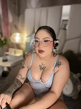 AHRI LEE online show from December 15, 3:02 am