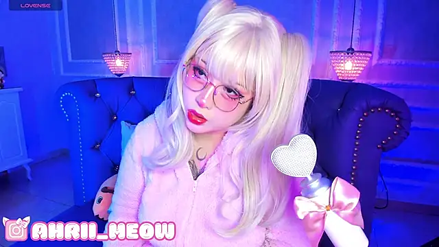 AHRI LEE online show from January 20, 12:15 am