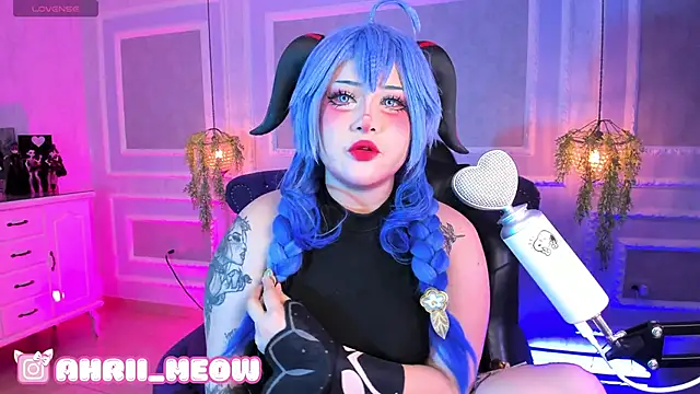 AHRI LEE online show from February 1, 2:16 am