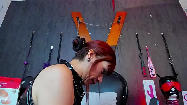 IvanaFetish online show from February 6, 6:29 am